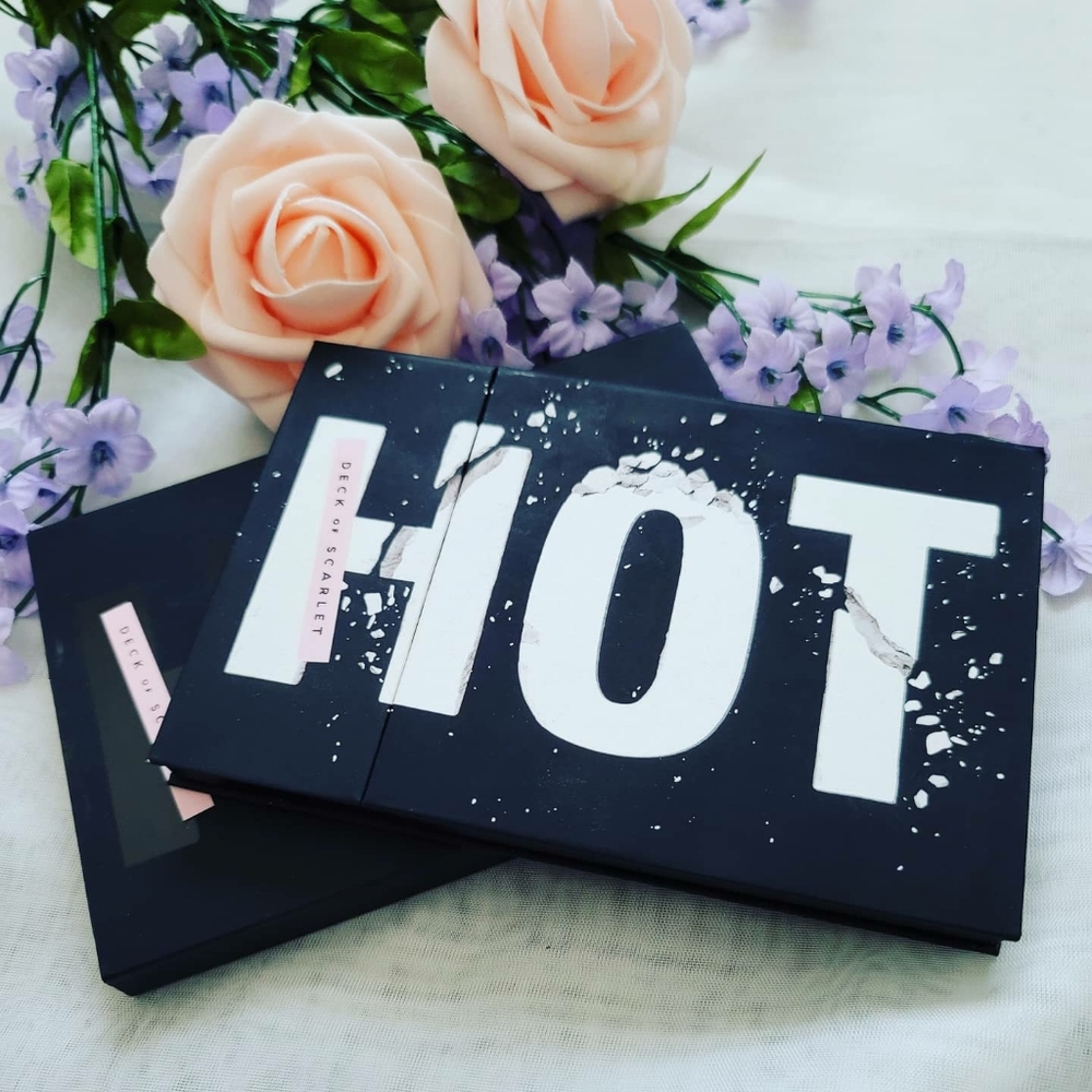 Deck of Scarlett Eyeshadow Palette